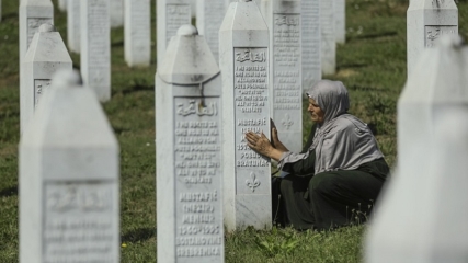 ŞAHİT OL SREBRENİTSA