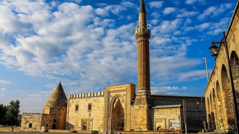 Anadolu Camileri