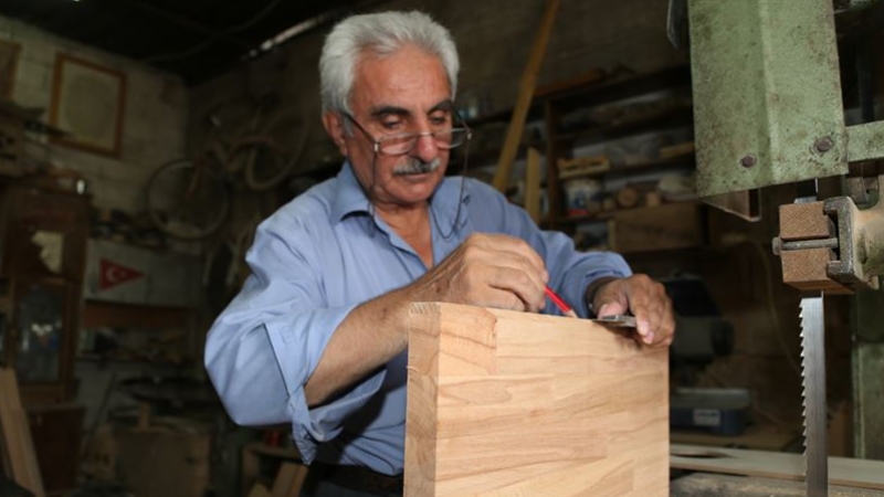 Ata yadigarı mesleğini Osmanlı'dan günümüze sürdürüyor