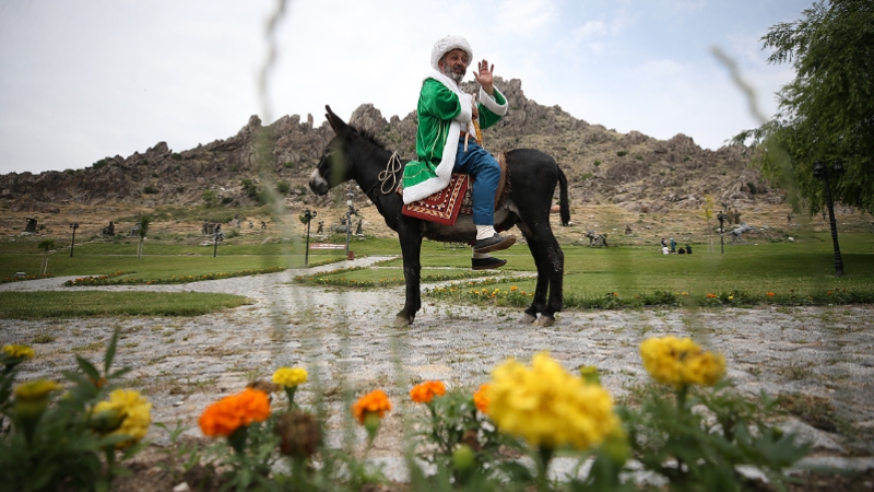 'Dünyanın merkezi'nde 27 yıldır Nasreddin Hoca'yı canlandırıyor