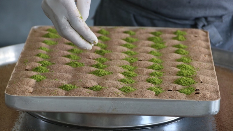 Soğuk baklava, hafifliğiyle yaz aylarının vazgeçilmez tatlısı oldu