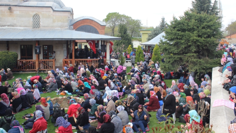 Üç aylara Edirne'de bir sultan geleneği ile giriliyor