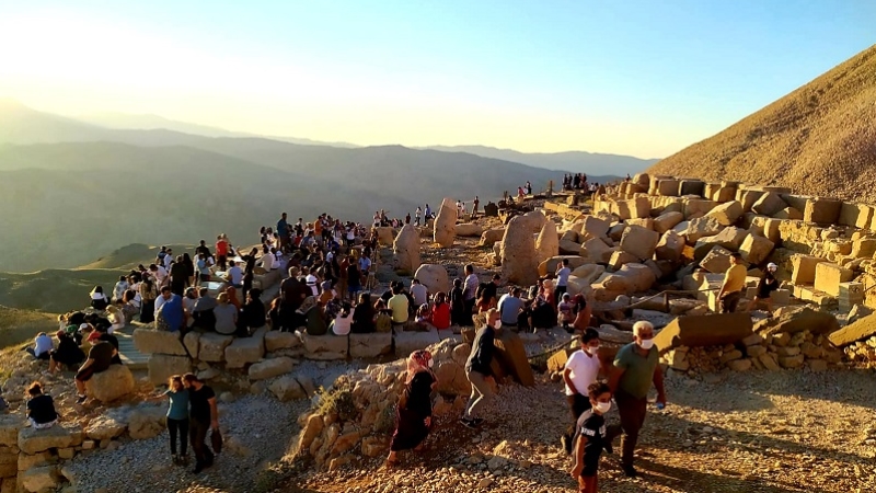 Dünya mirası Nemrut'a yoğun ilgi