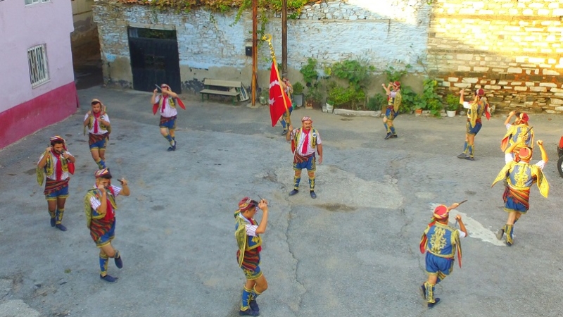 Yaren kültürü tarihi Kula evlerinde yaşatılıyor