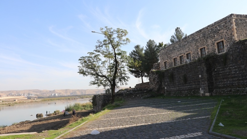 Tarihi ilçe Cizre sağlanan huzur ortamıyla ziyaretçilerini bekliyor